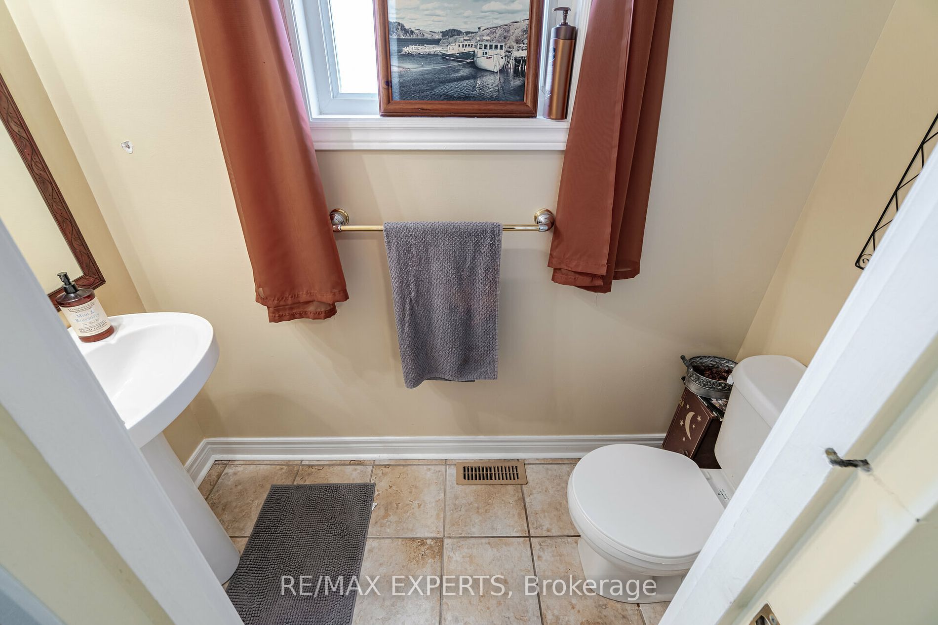 136 Van Scott Dr