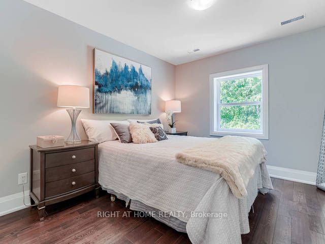 294 South Kingsway Ave, #3