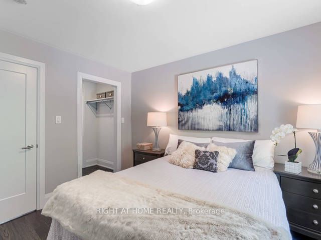 294 South Kingsway Ave, #3