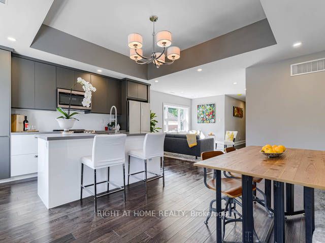 294 South Kingsway Ave, #3
