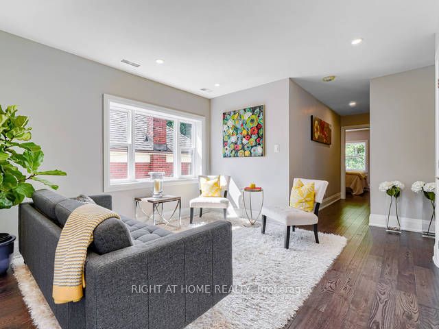 294 South Kingsway Ave, #3