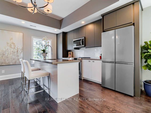 294 South Kingsway Ave, #3