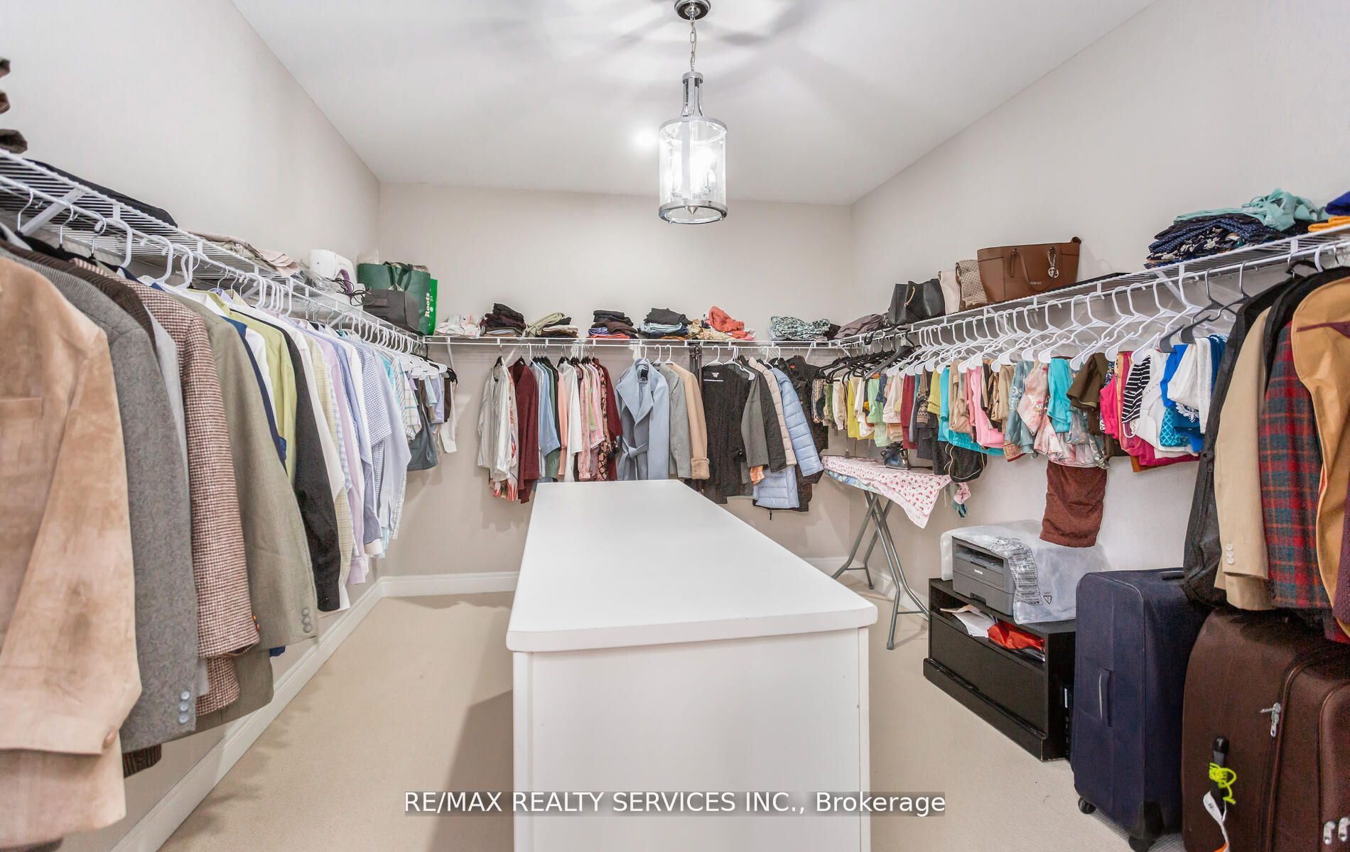 9 Bedouin Cres