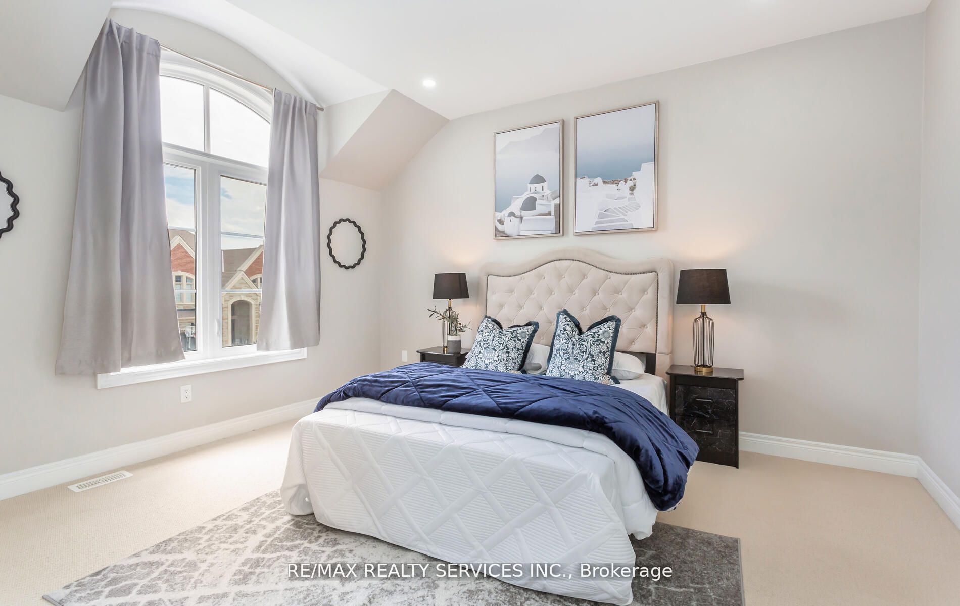 9 Bedouin Cres