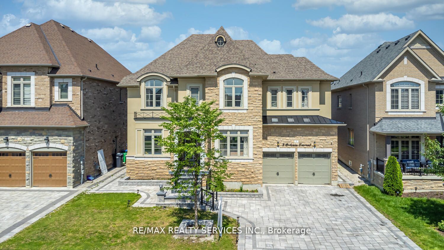 9 Bedouin Cres