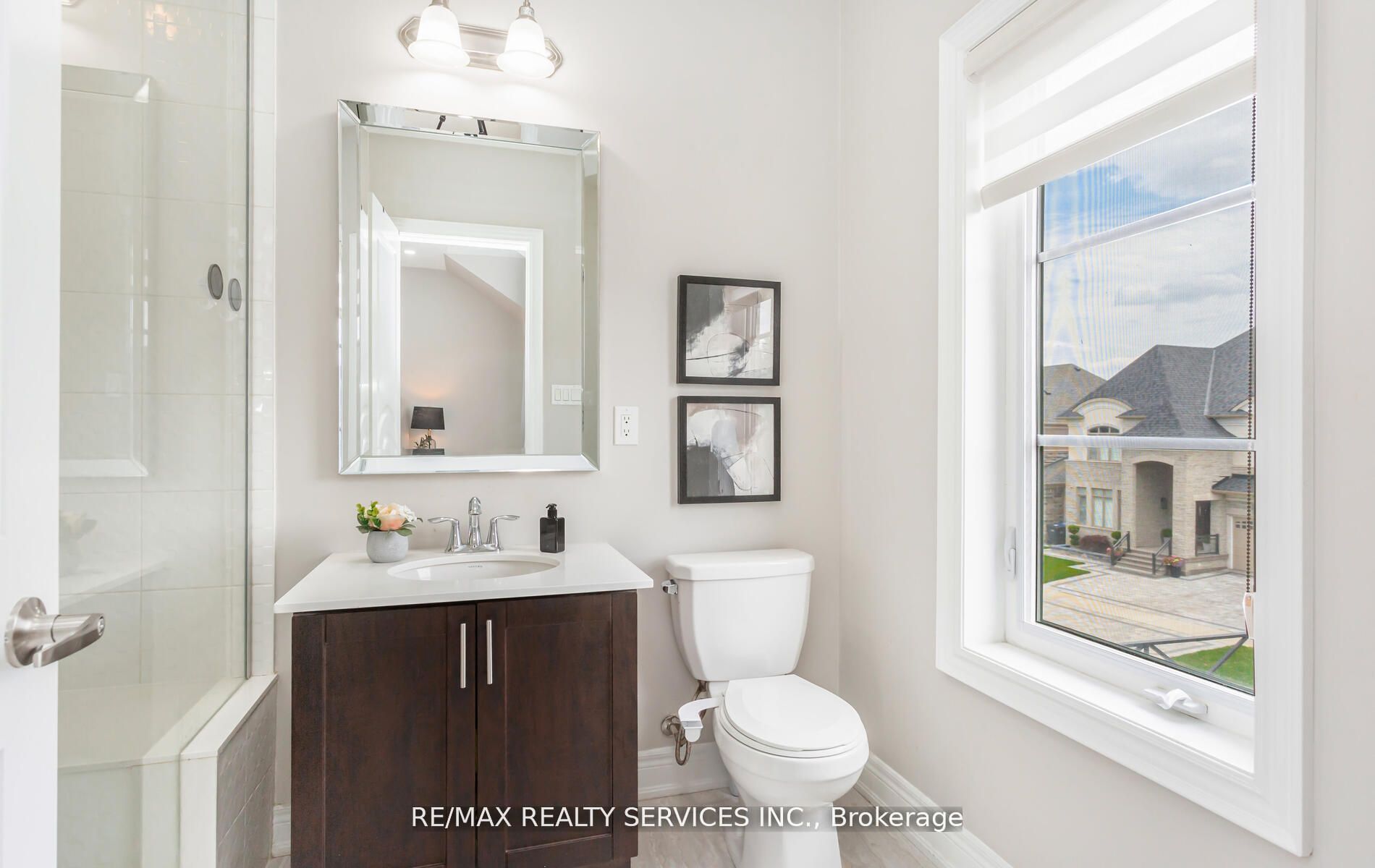 9 Bedouin Cres