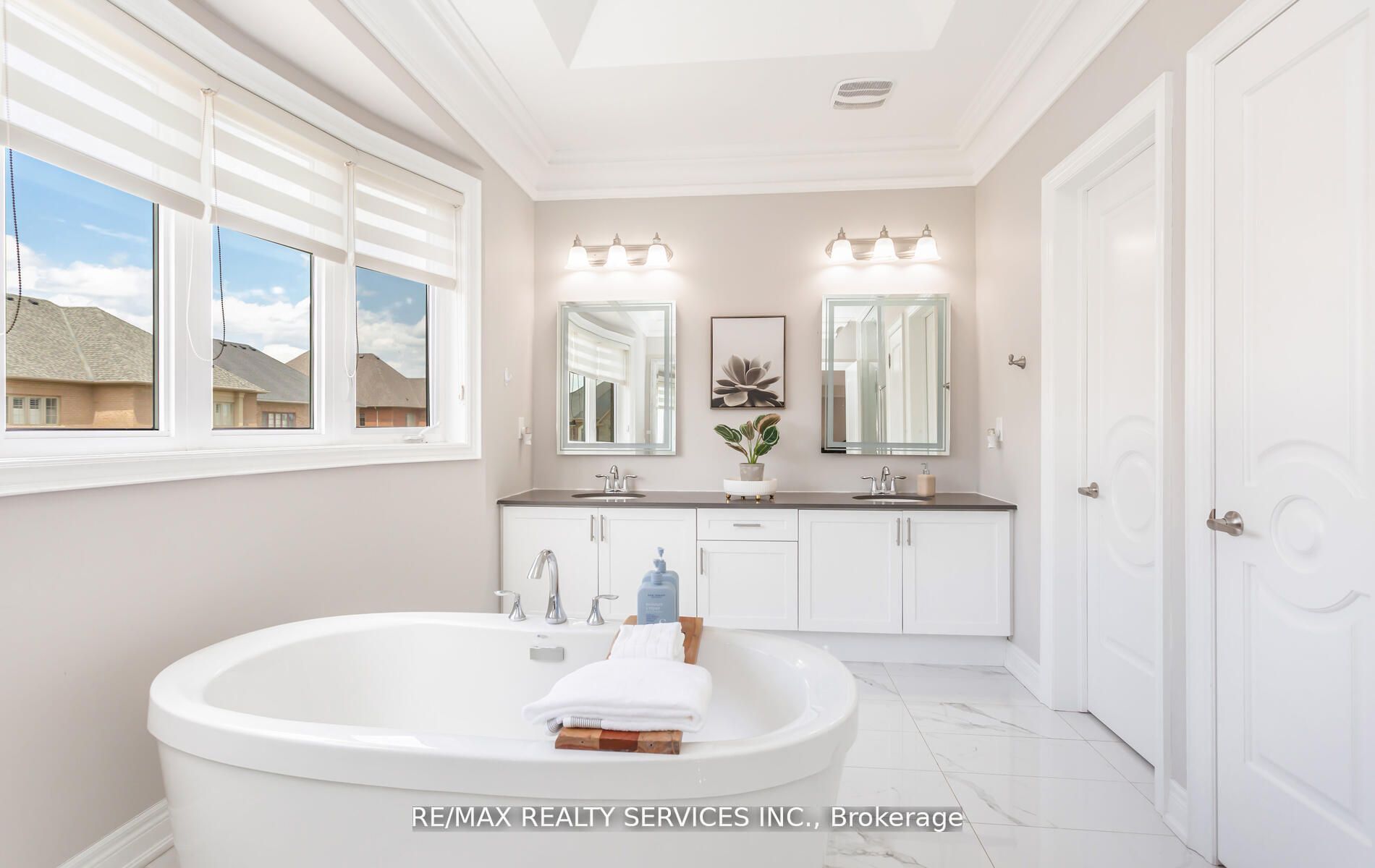 9 Bedouin Cres