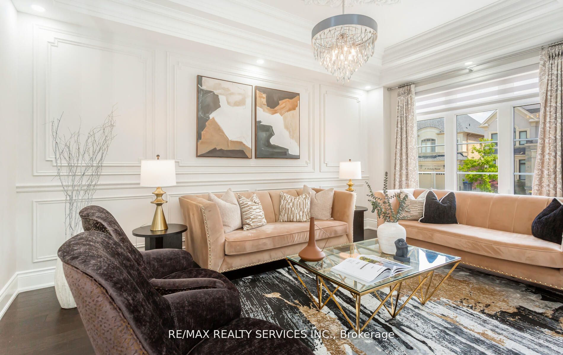 9 Bedouin Cres