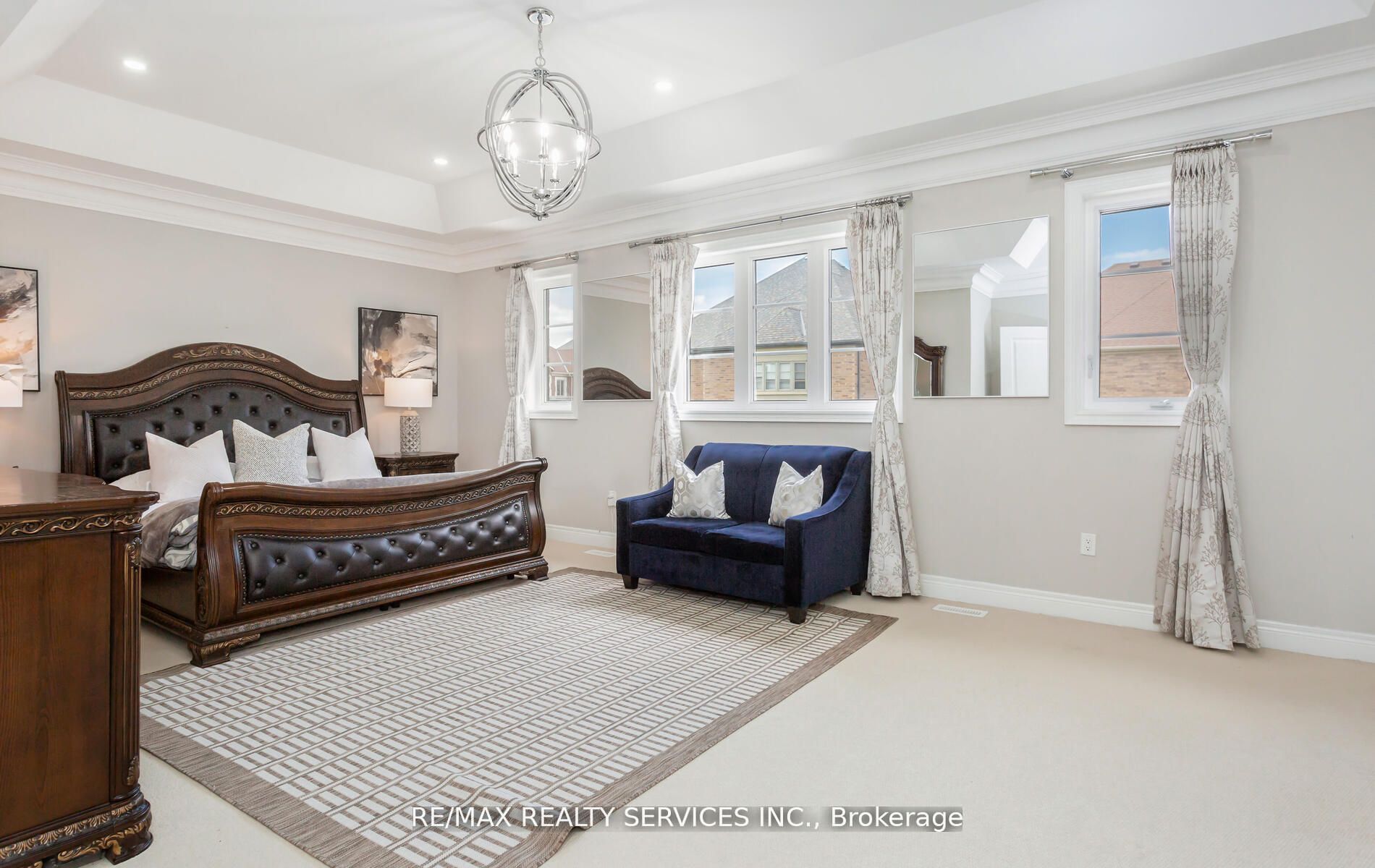 9 Bedouin Cres