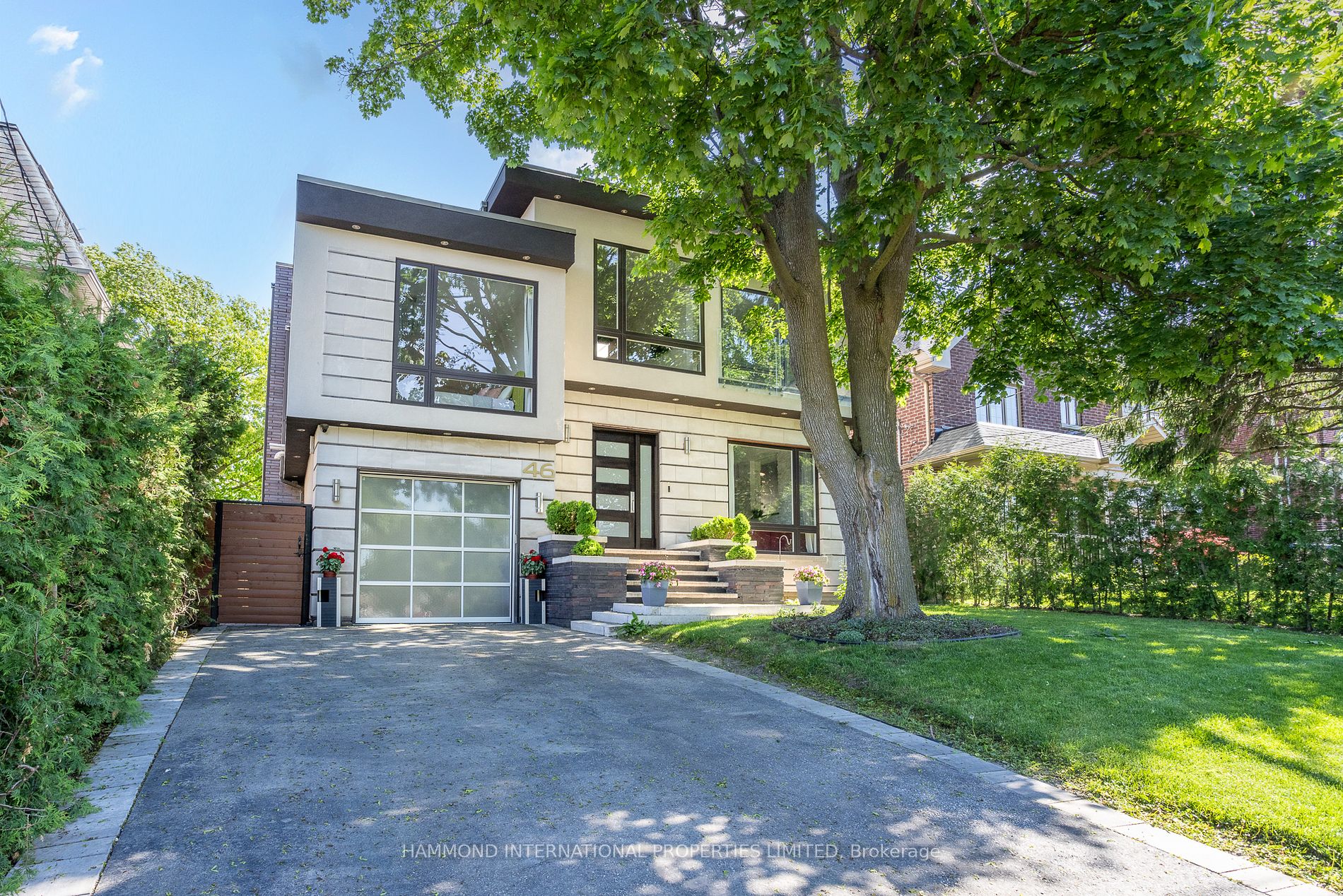 46 Ravenscrest Dr