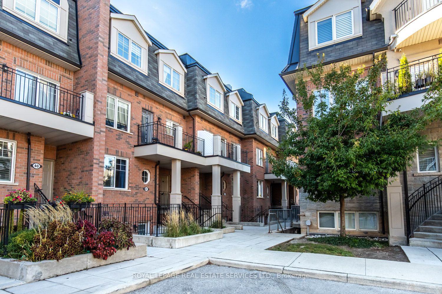 2420 Baronwood Dr, #42-02