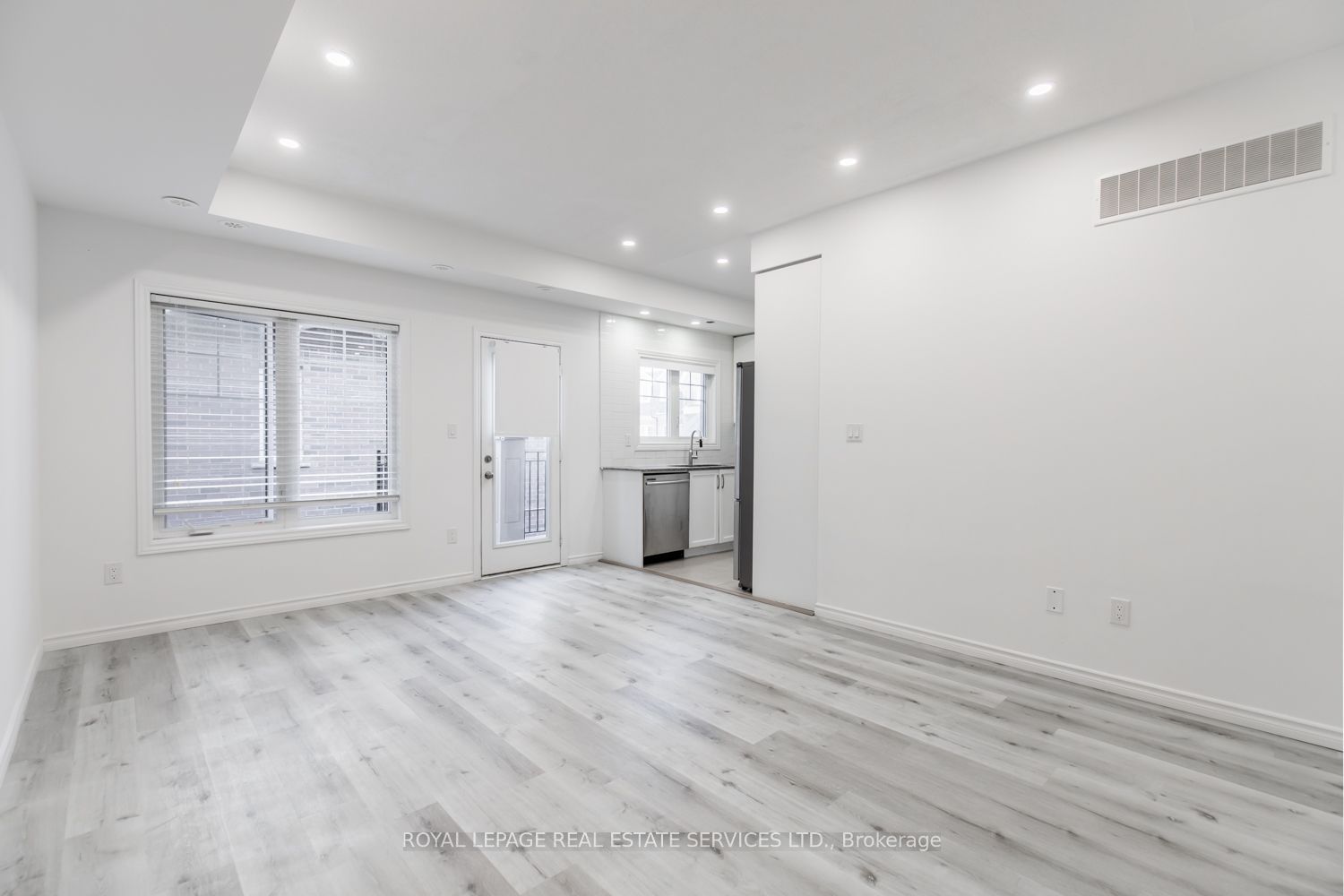 2420 Baronwood Dr, #42-02