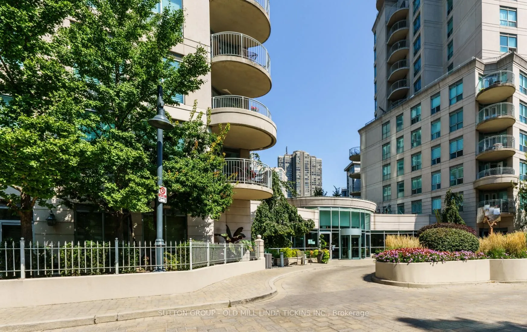 2111 Lake Shore Blvd W, #LPH08