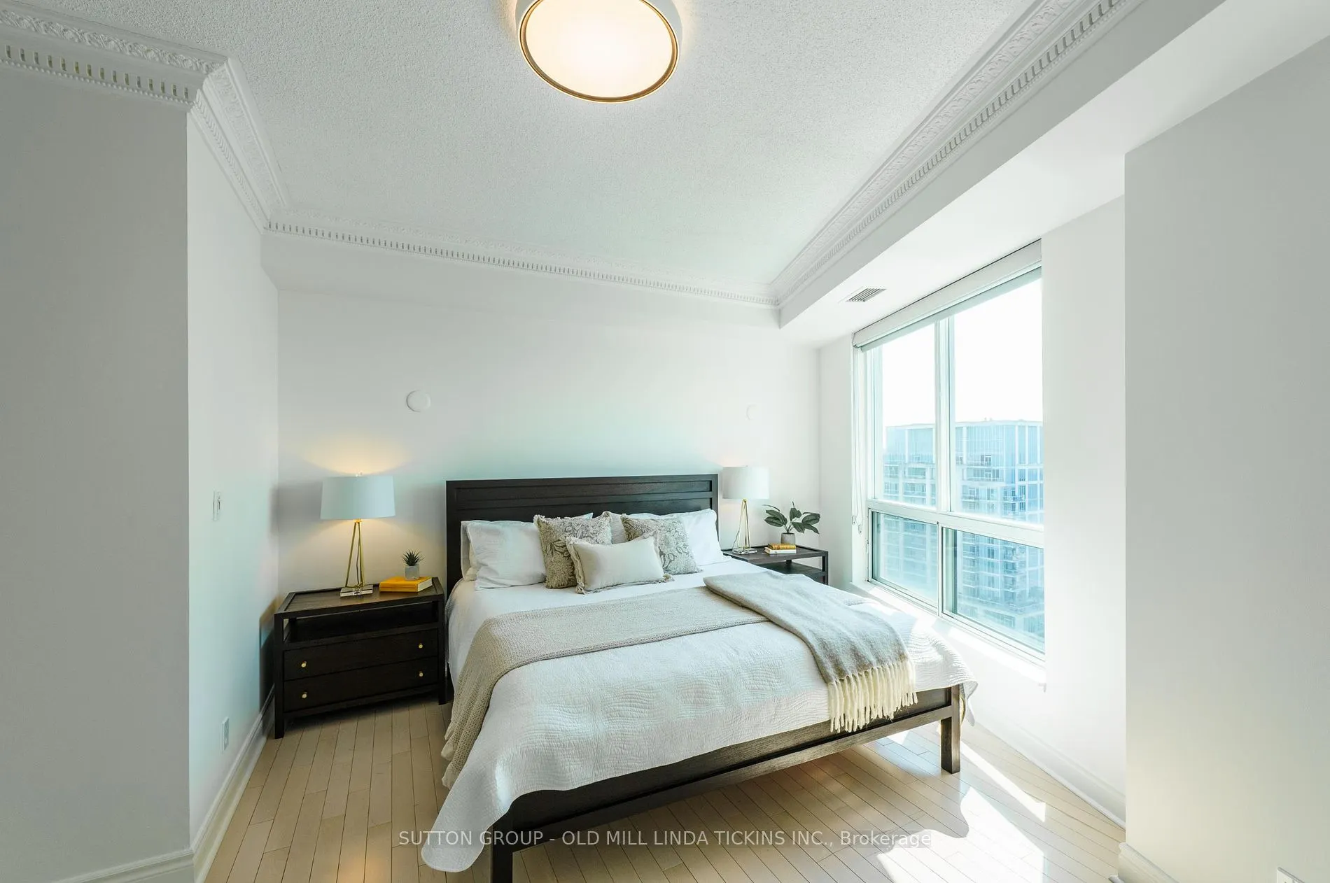 2111 Lake Shore Blvd W, #LPH08