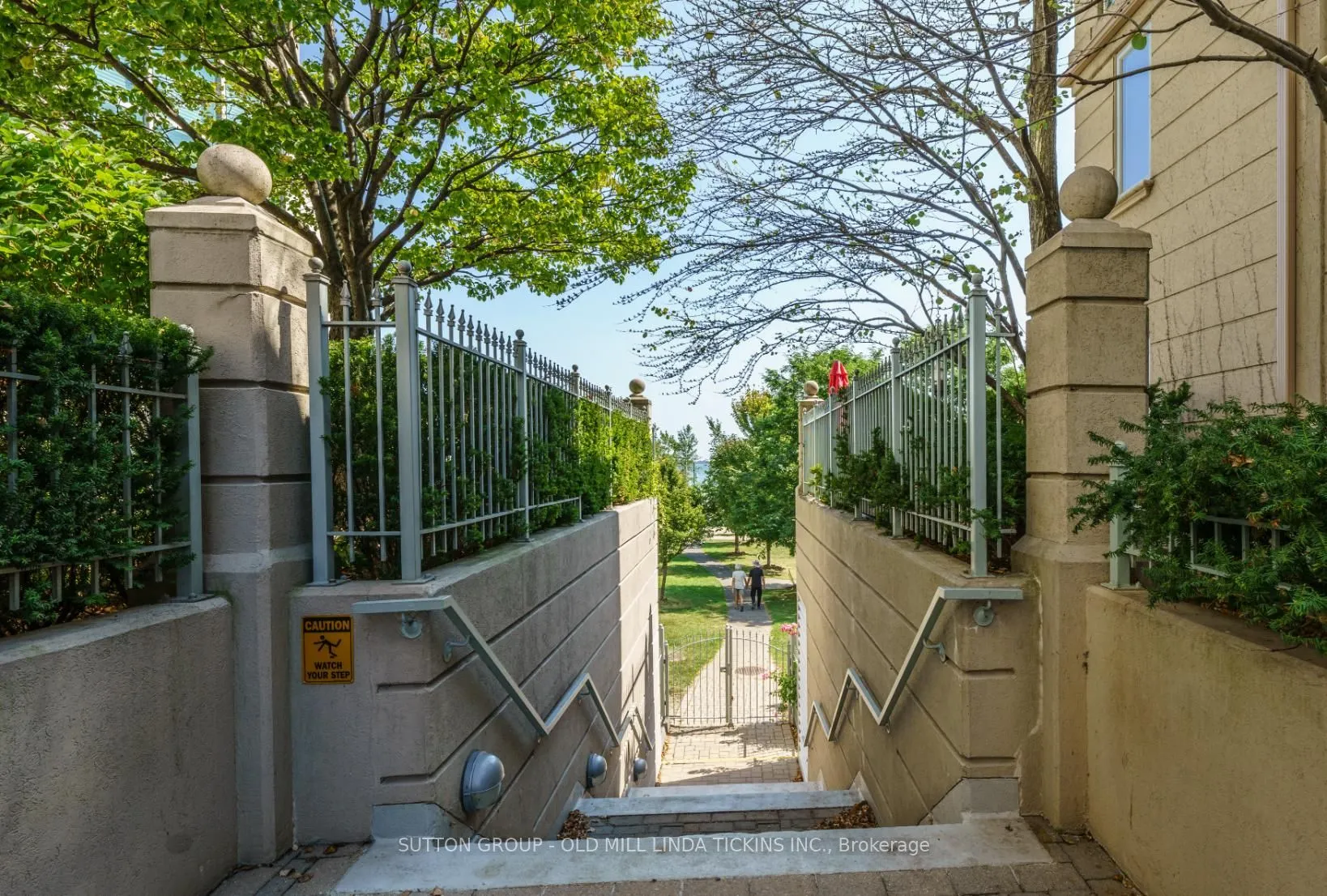2111 Lake Shore Blvd W, #LPH08