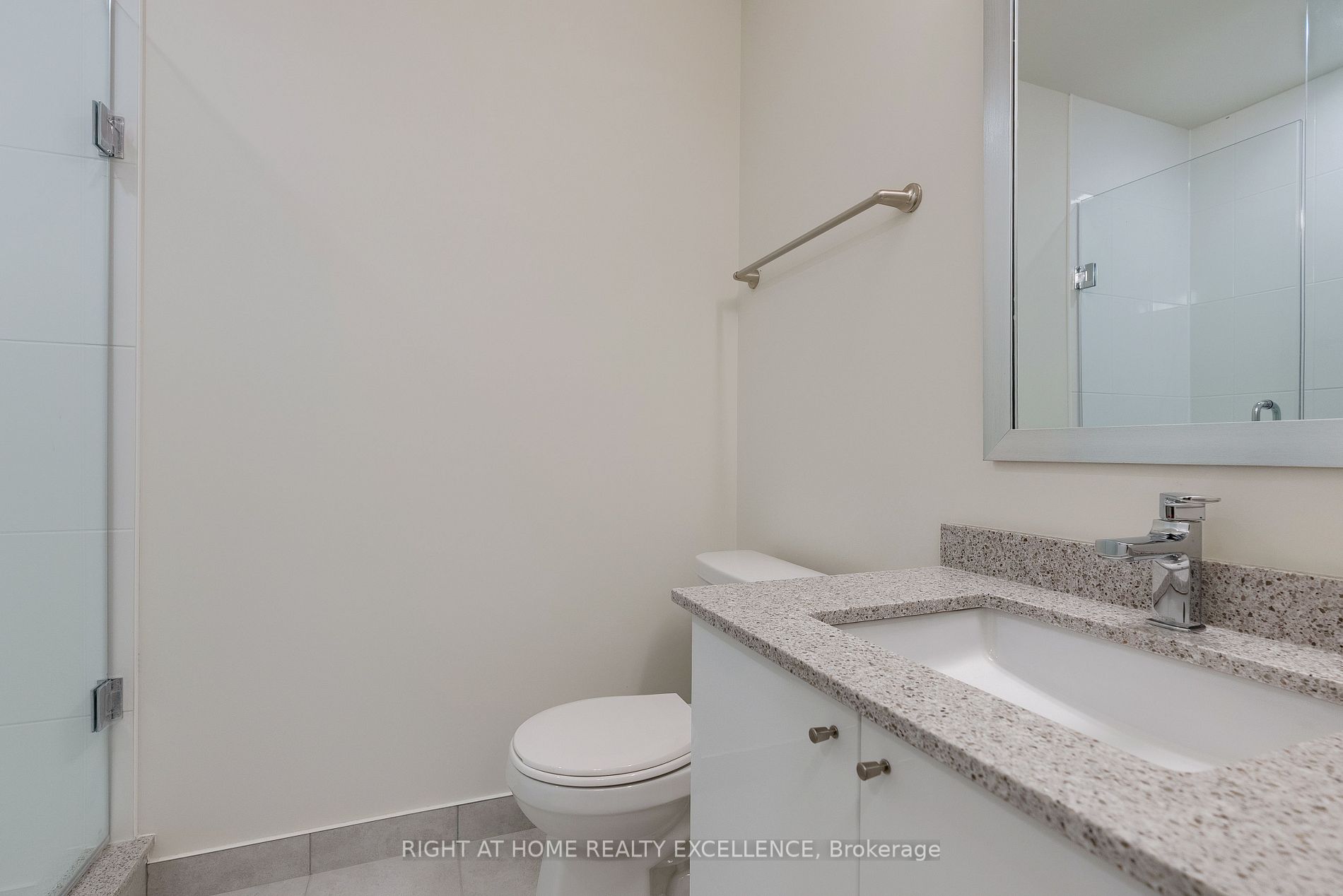 35 Watergarden Dr, #2013