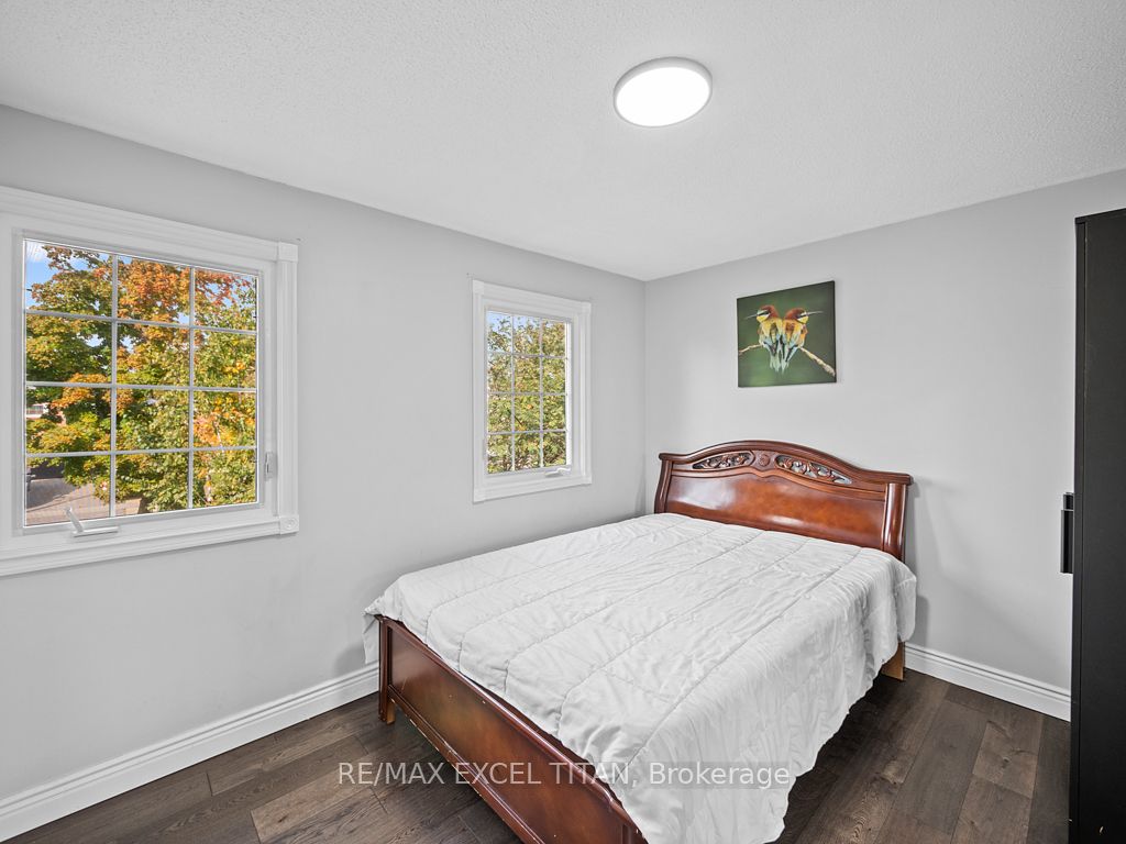27 Macdougall Dr