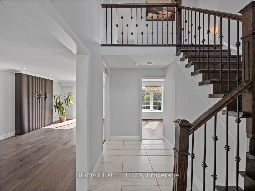 27 Macdougall Dr