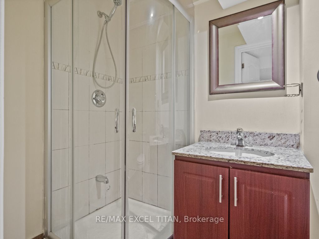 27 Macdougall Dr