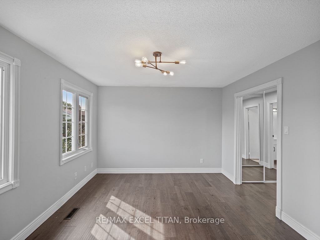 27 Macdougall Dr