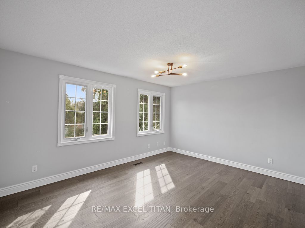 27 Macdougall Dr