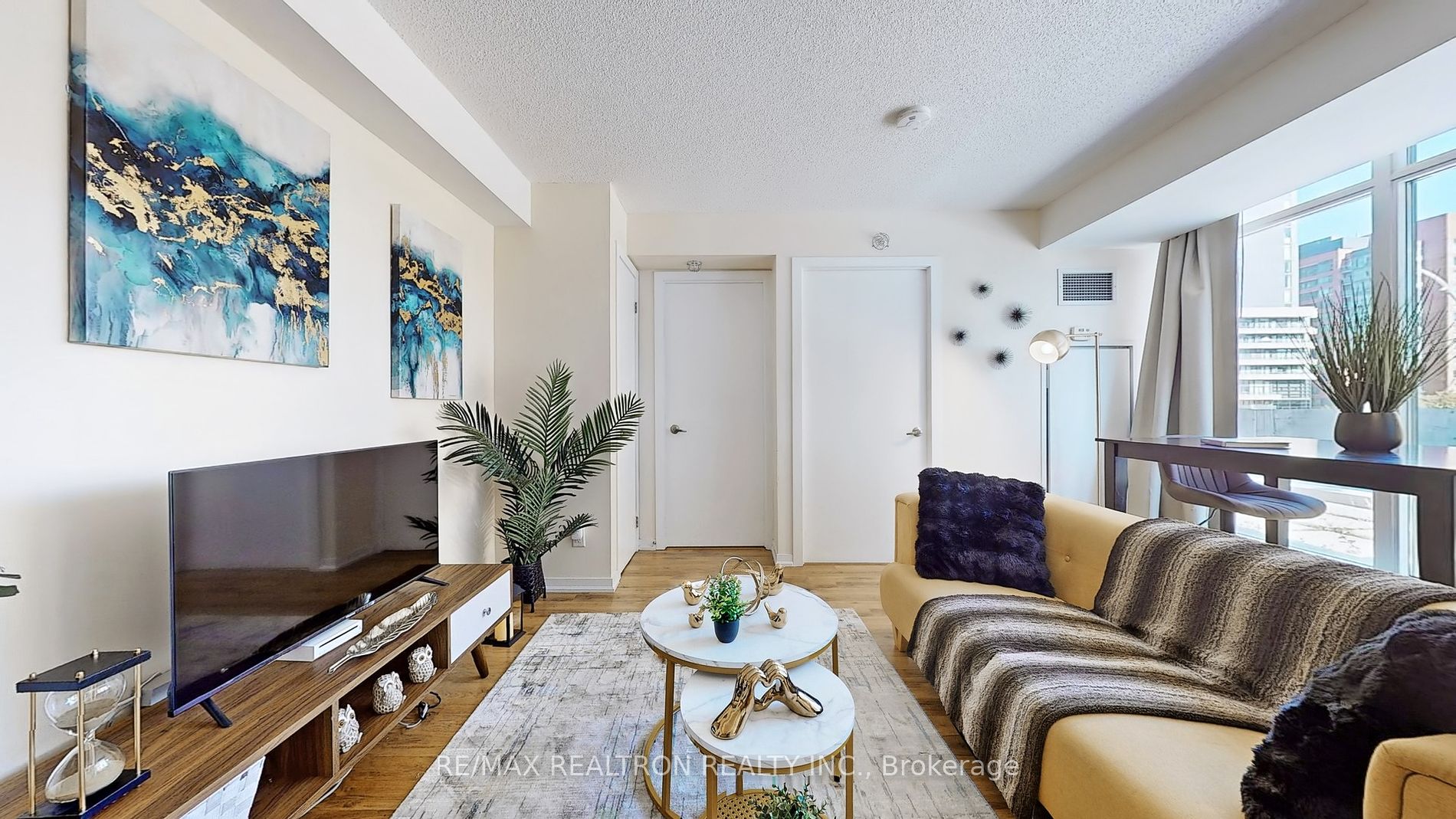 20 Joe Shuster Way, #202