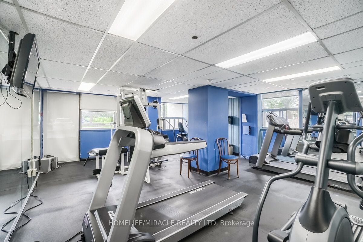 15 Kensington Rd, #1703