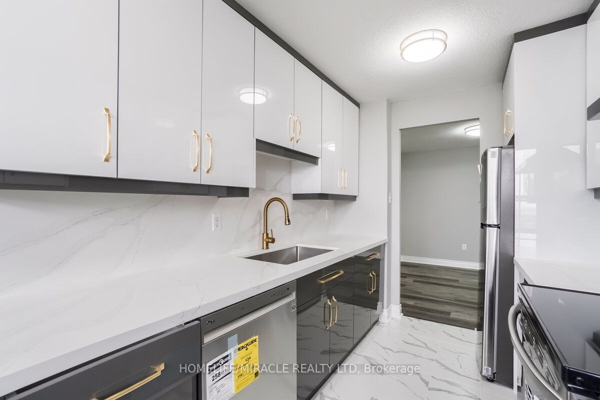 15 Kensington Rd, #1703