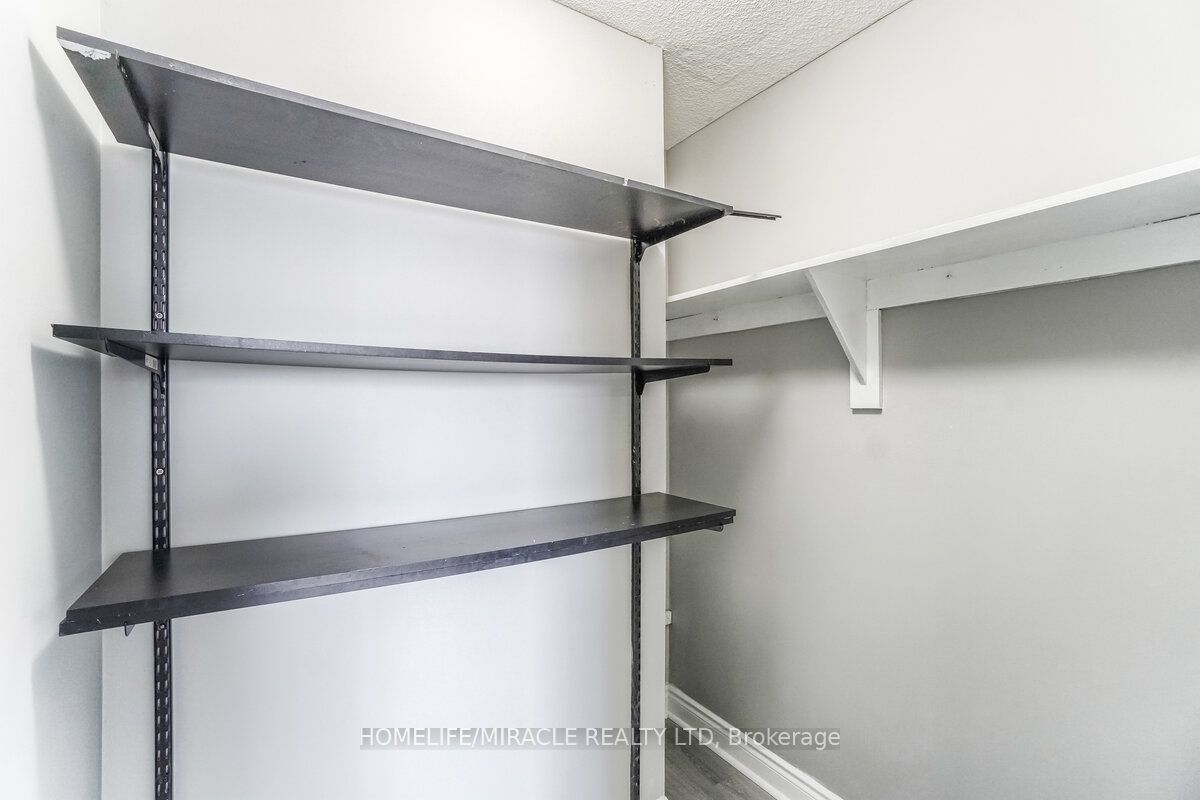 15 Kensington Rd, #1703