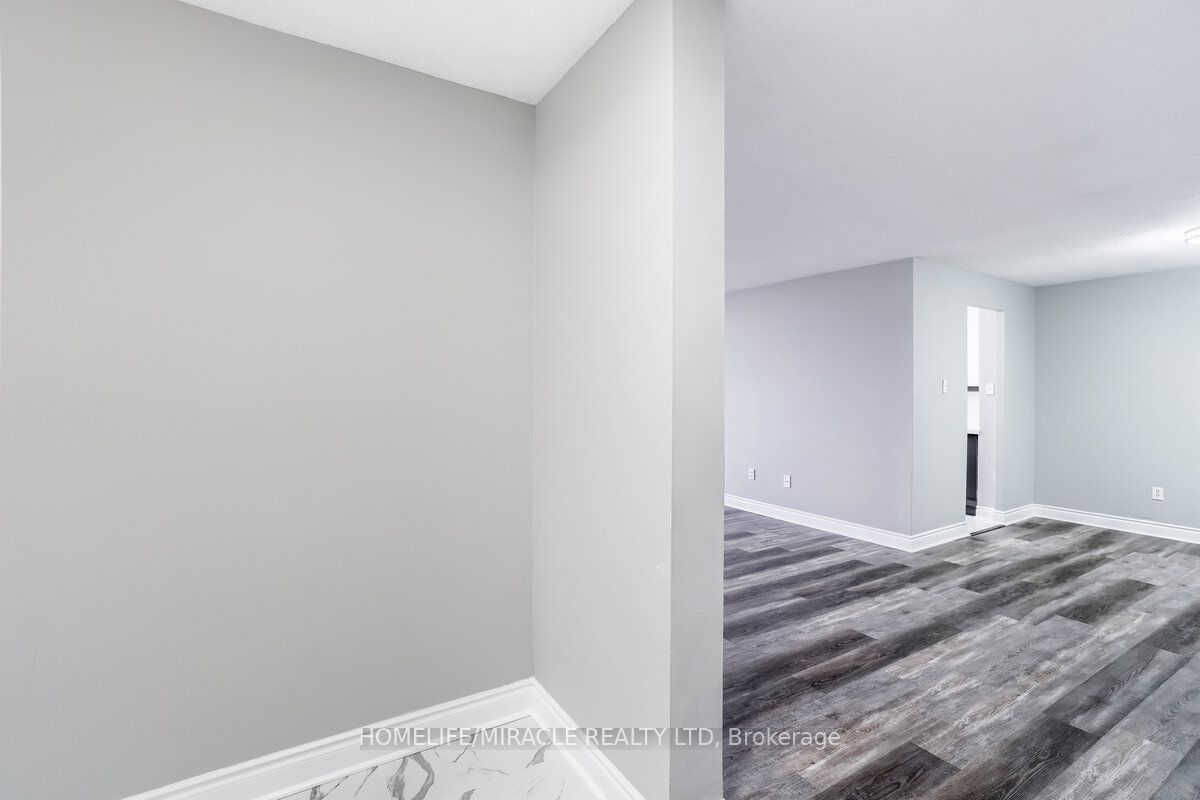 15 Kensington Rd, #1703