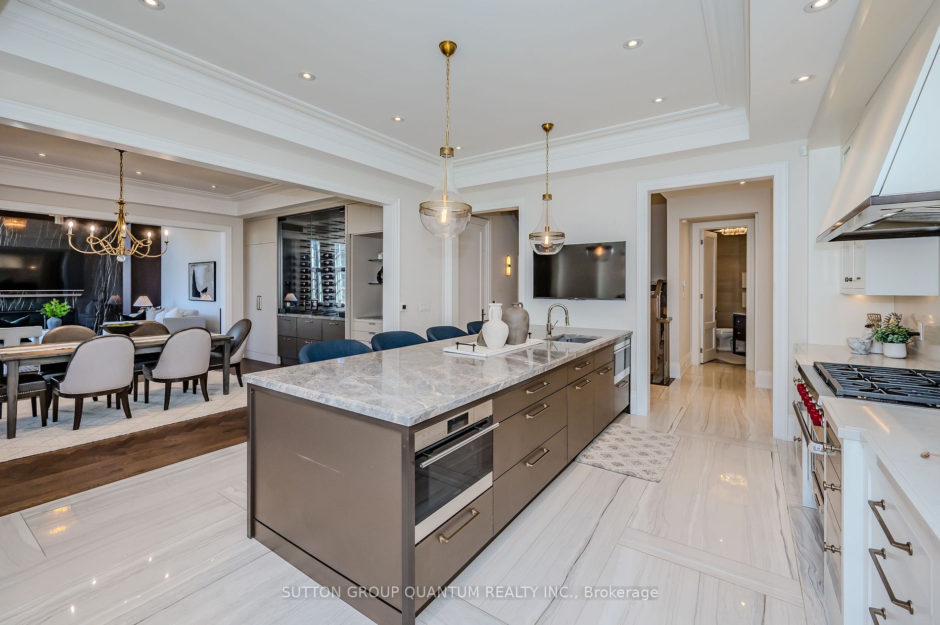 1207 Lakeshore Rd W