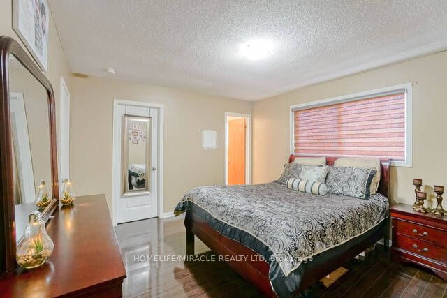 2214 Wanless Dr
