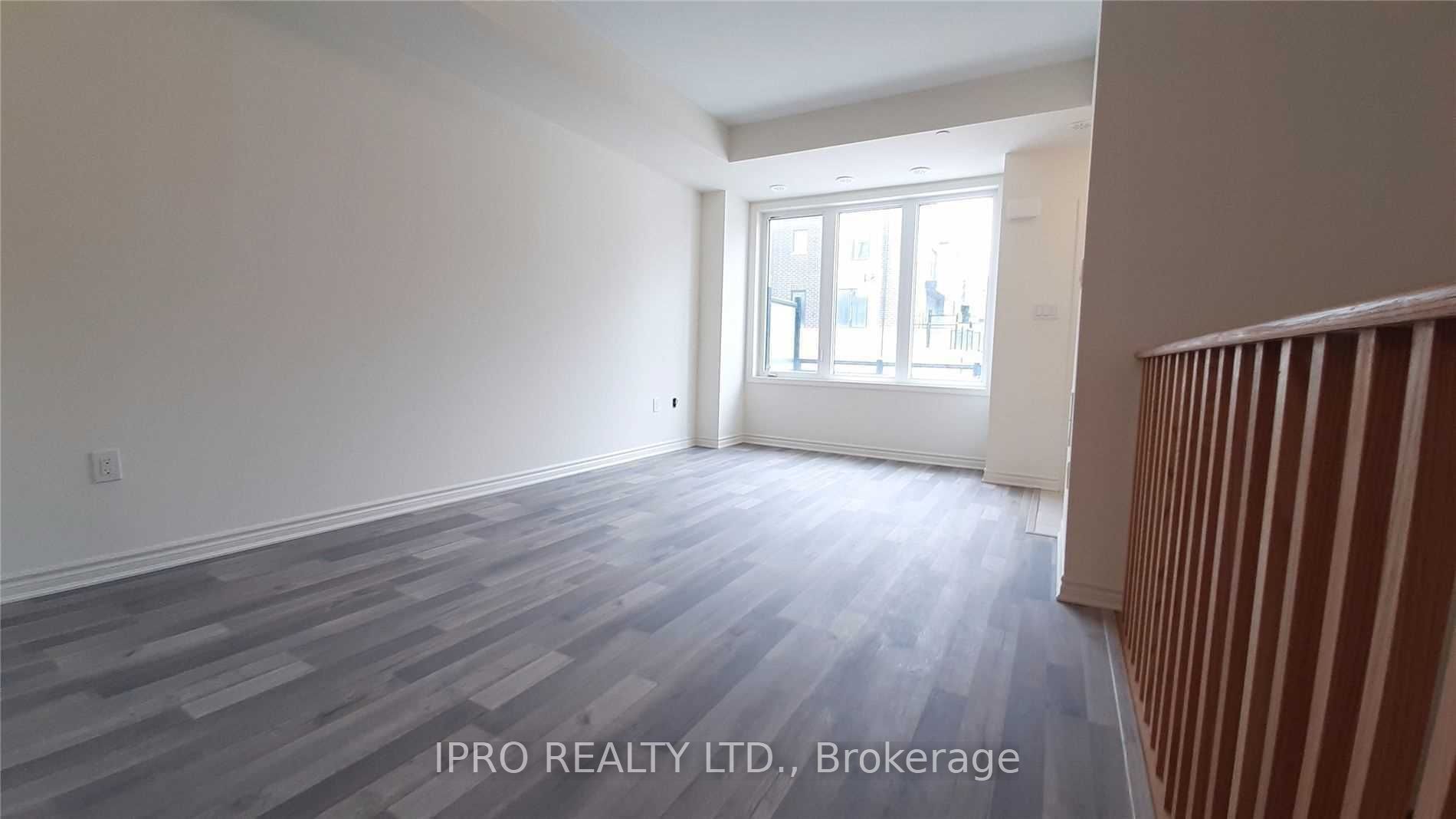 1150 Stroud Lane, #4