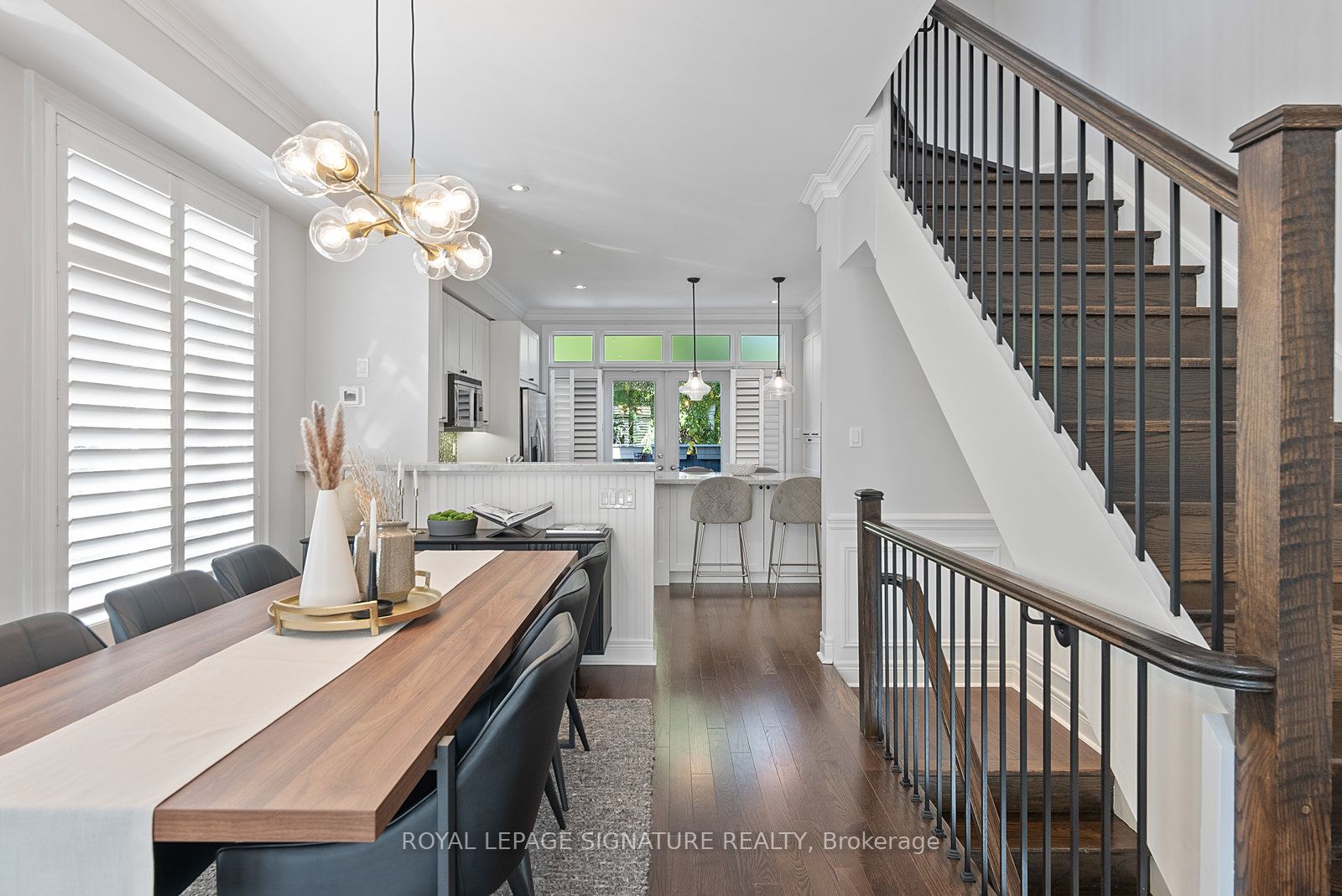 76 Lobo Mews