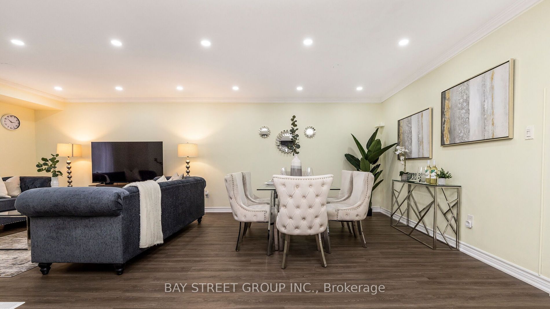 15 Bruce Beer Dr