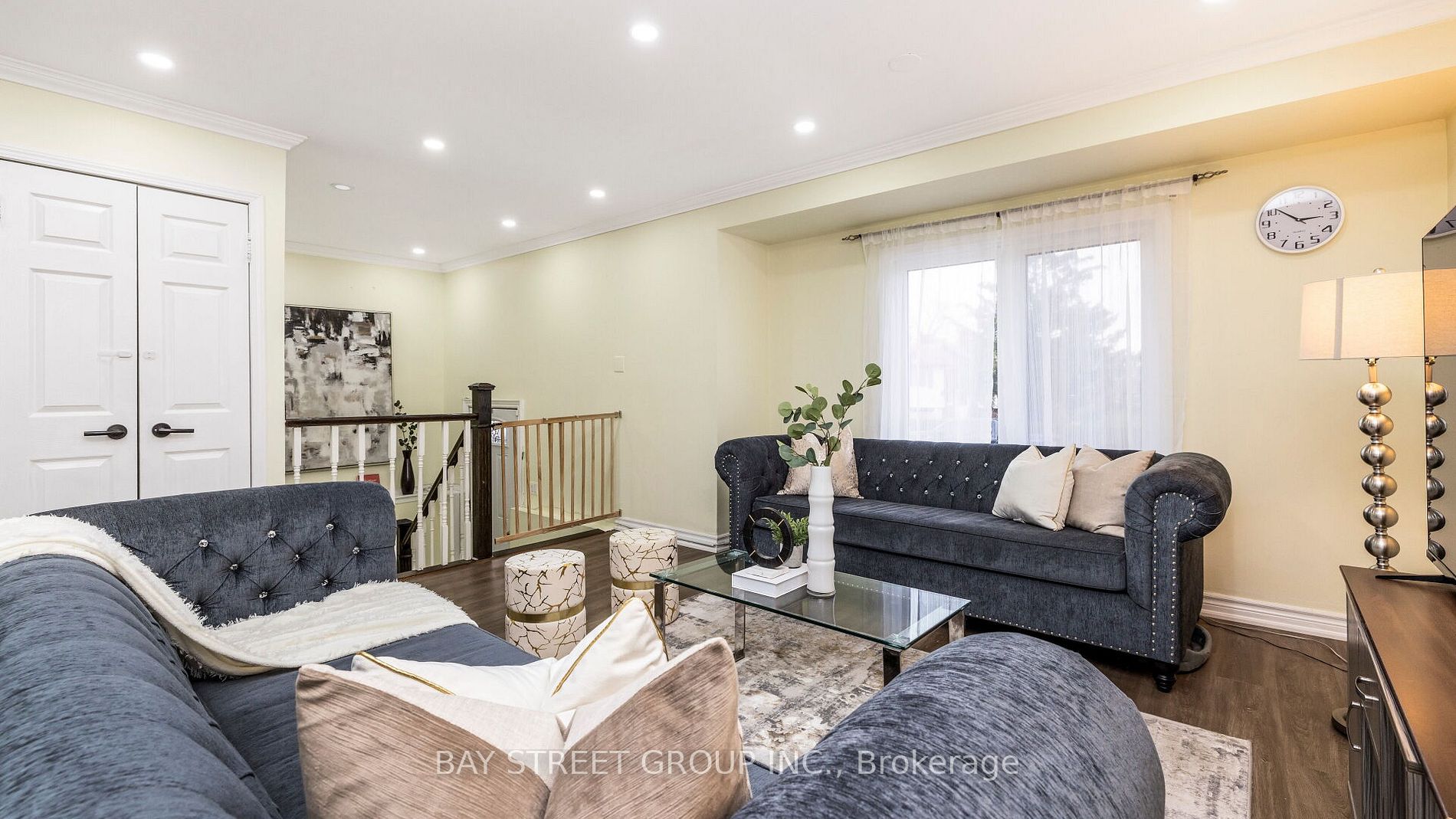 15 Bruce Beer Dr