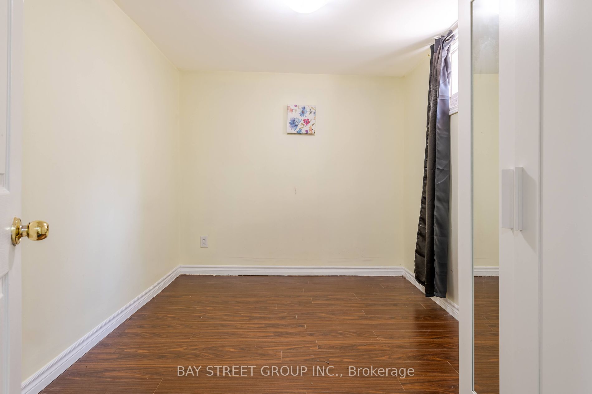 15 Bruce Beer Dr