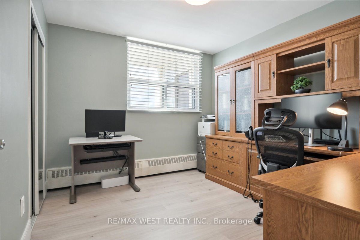 2345 Confederation Pkwy, #Ph3