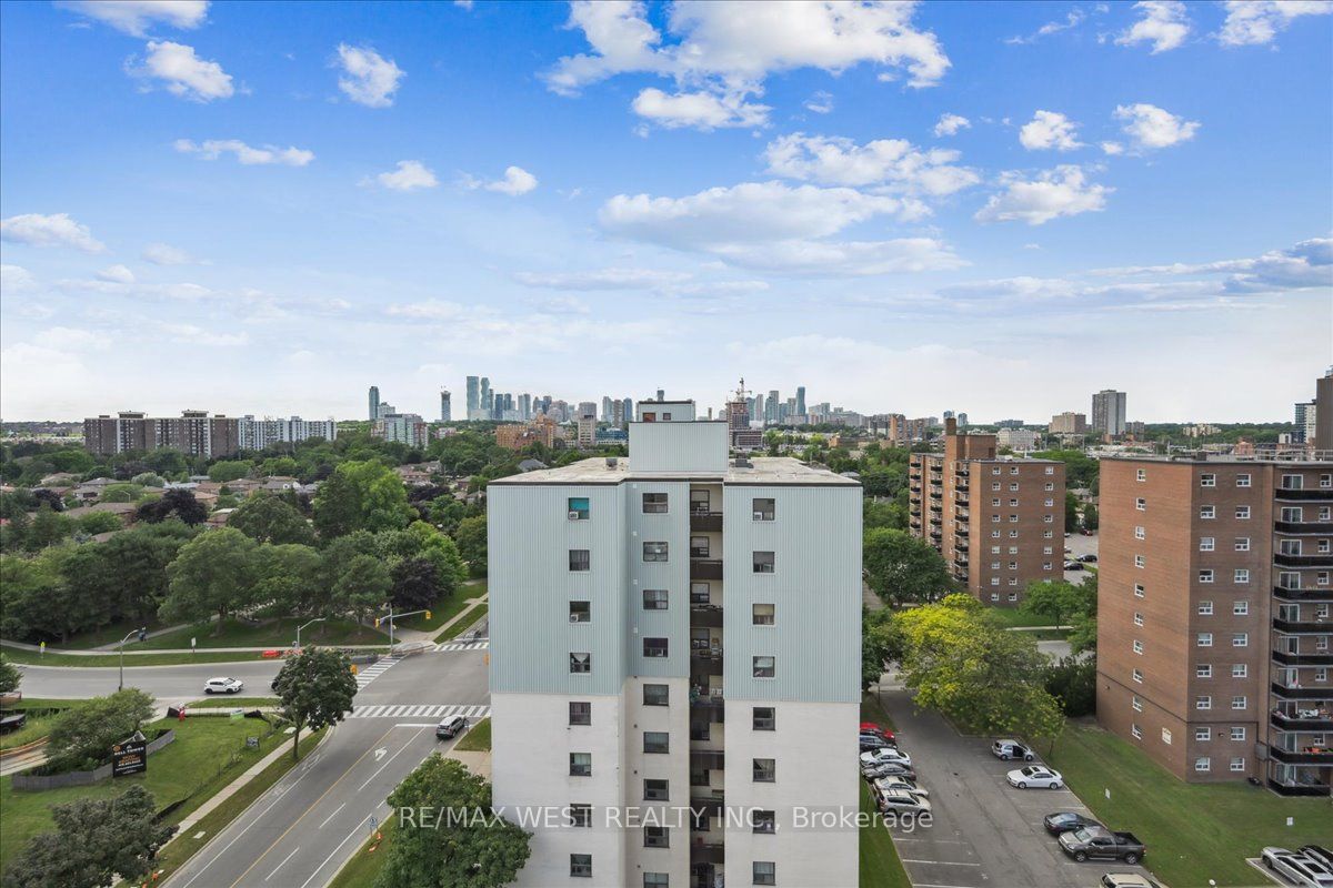 2345 Confederation Pkwy, #Ph3