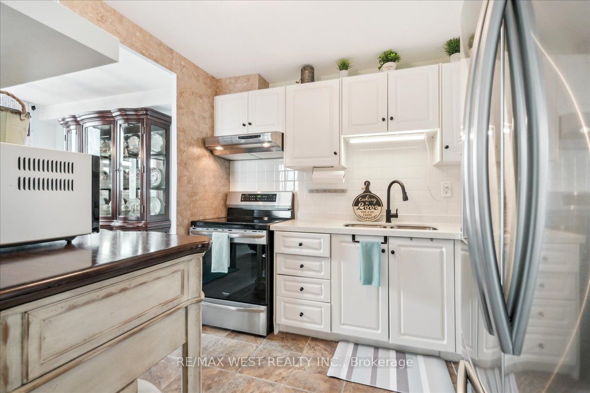 2345 Confederation Pkwy, #Ph3