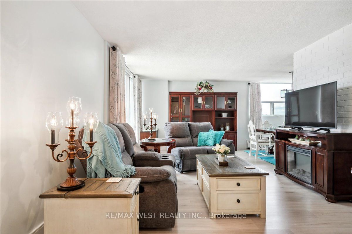 2345 Confederation Pkwy, #Ph3