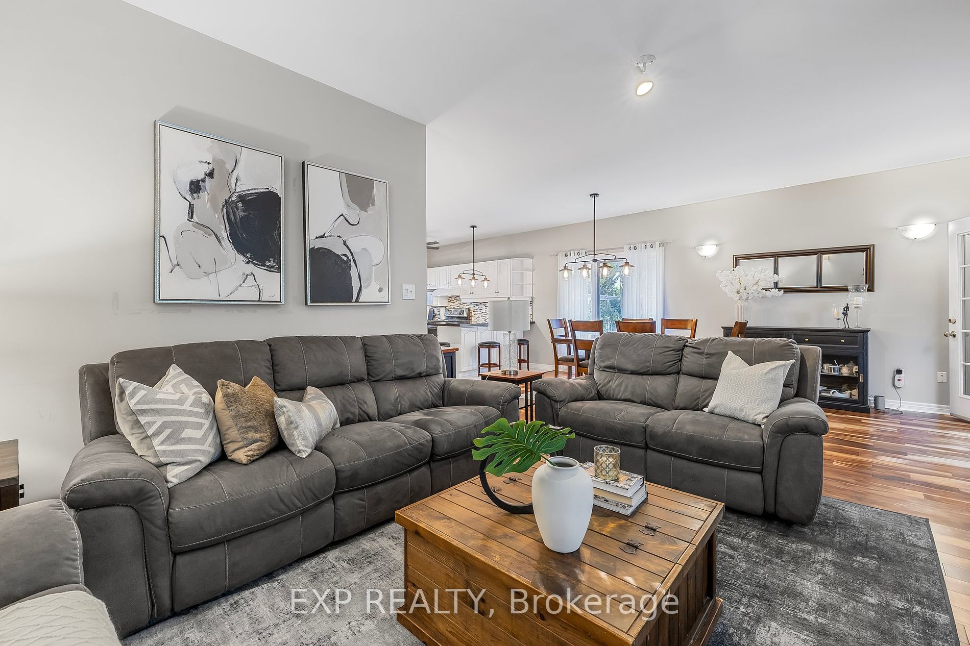 2024 Grovetree Lane