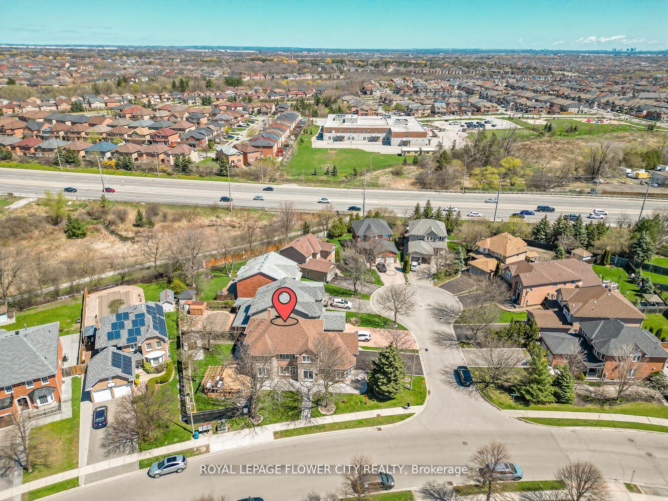 2 Black Hills Crt
