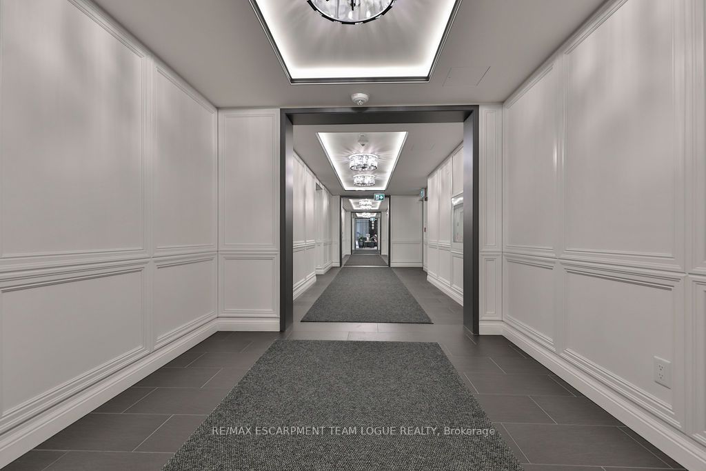 2333 TAUNTON Rd, #707