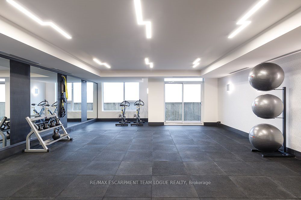 2333 TAUNTON Rd, #707