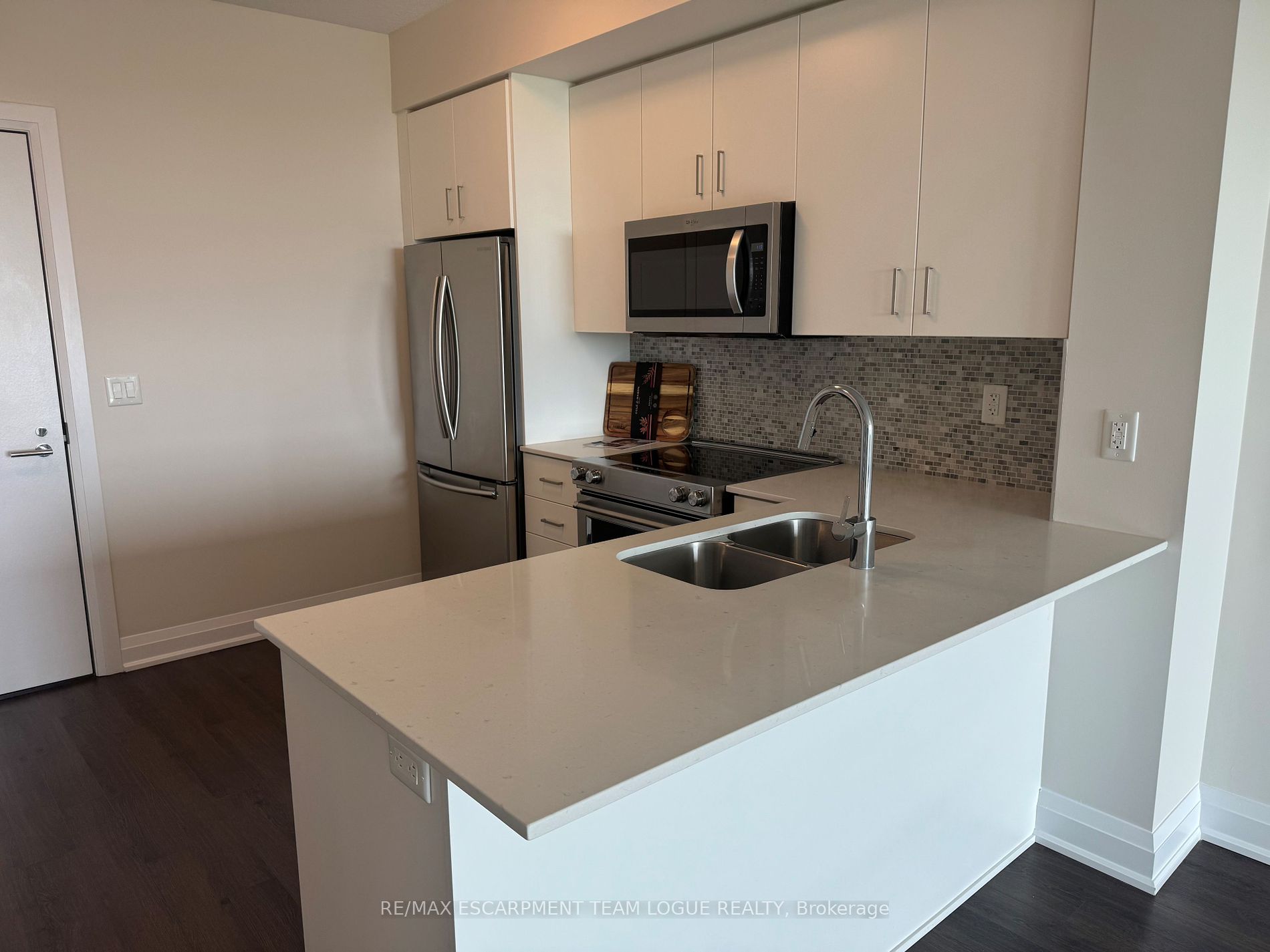 2333 TAUNTON Rd, #707