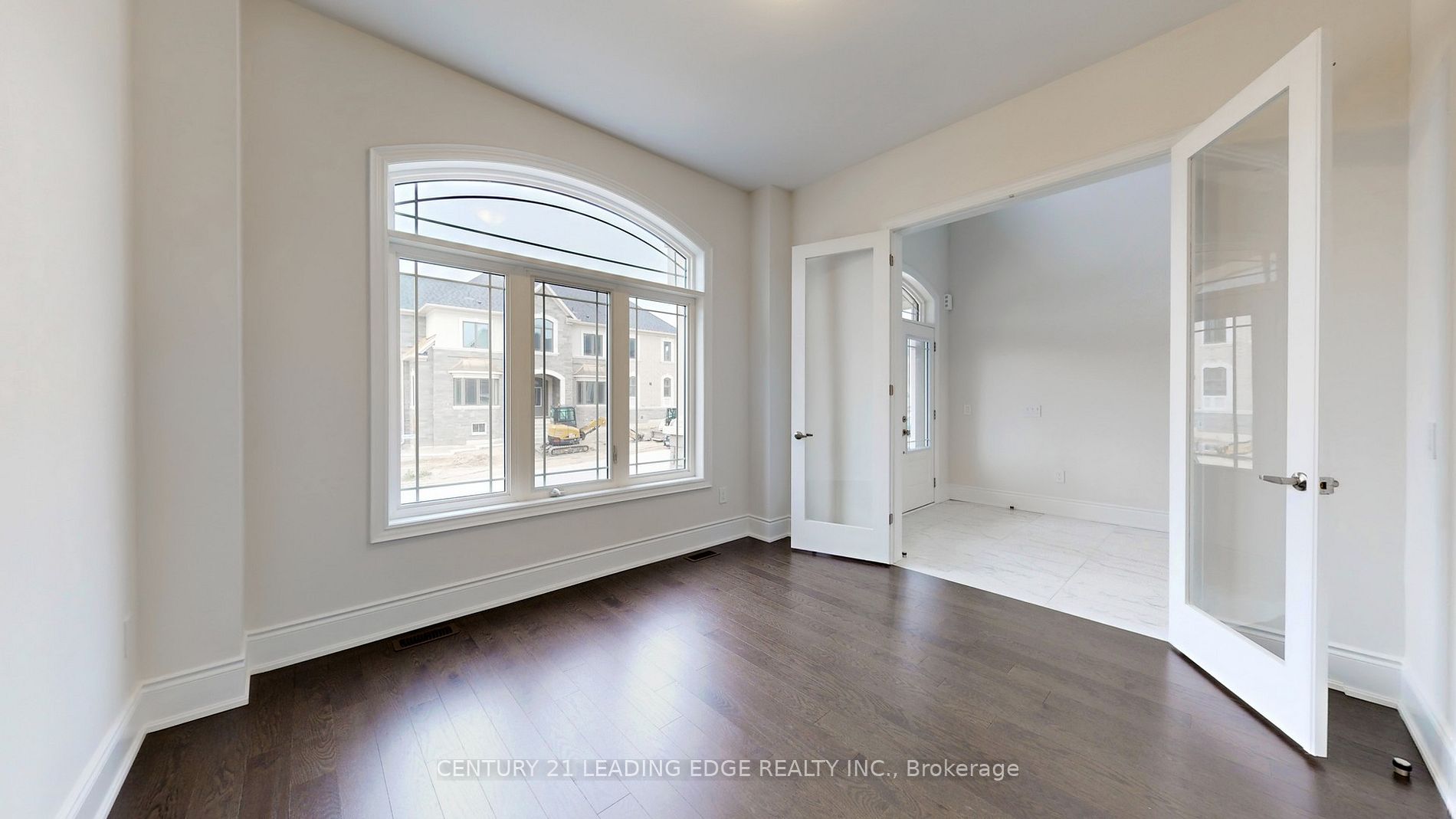 55 Raspberry Ridge Ave