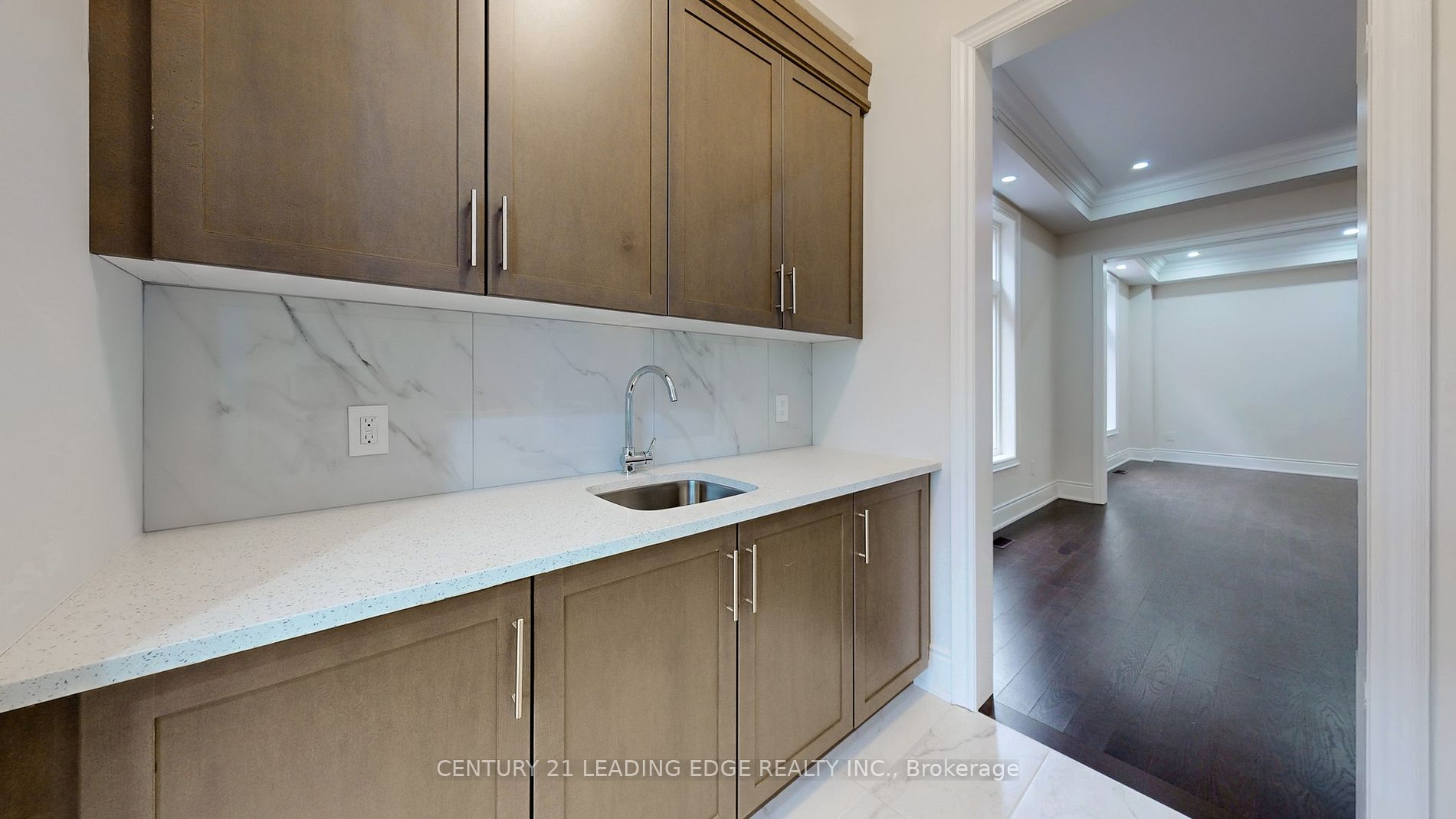 55 Raspberry Ridge Ave