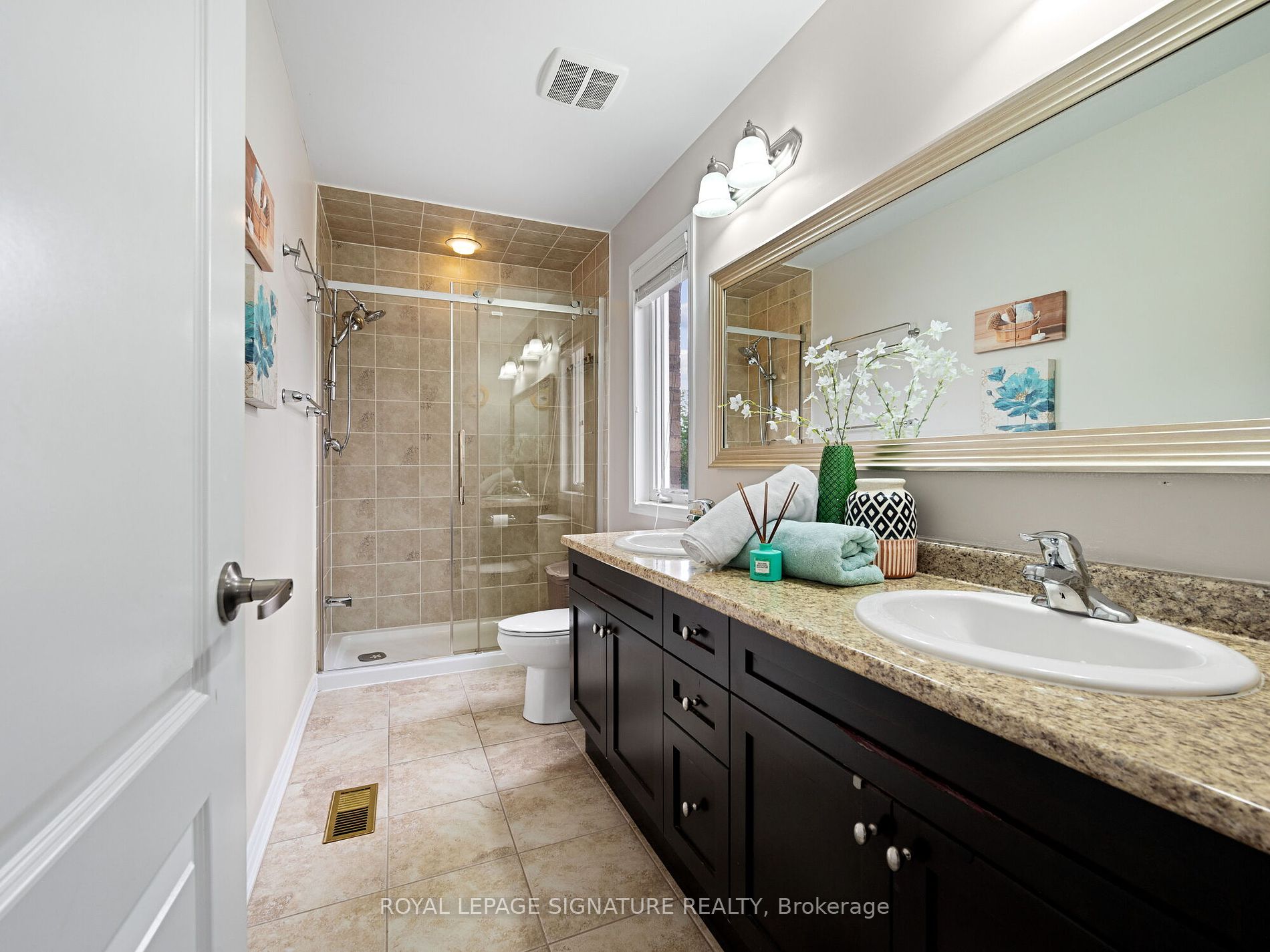 338 Trudeau Dr