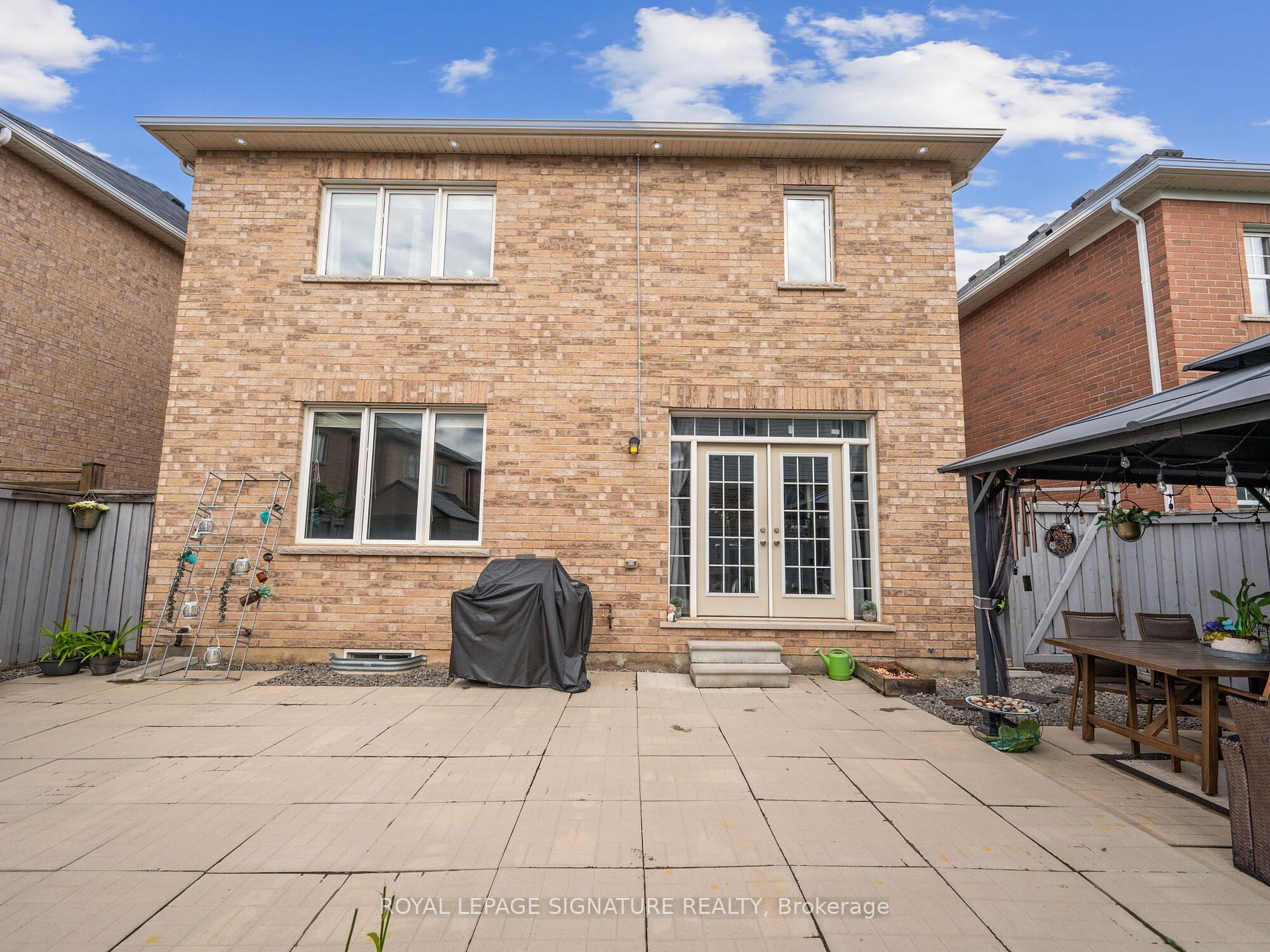 338 Trudeau Dr